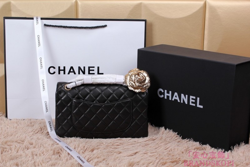 シャネル CHANEL マトラッセライン ラムスキン ショルダーバッグ ブラック A1112/A1113