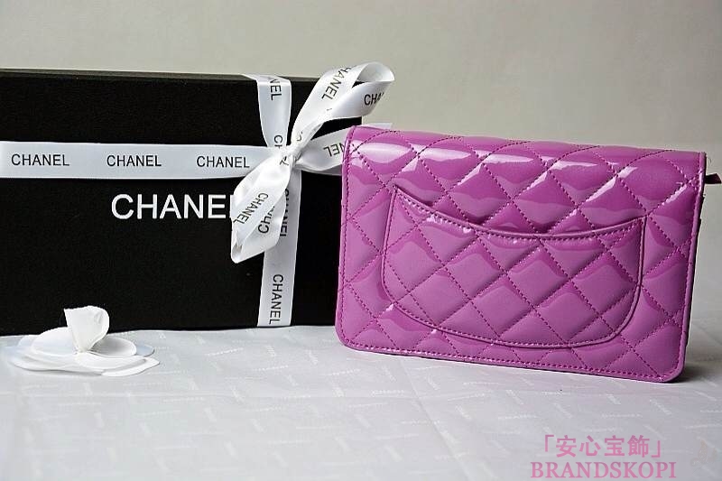 CHANEL(シャネル)/チェーンウォレット/ショルダーバッグ/パープル/エナメル/A33814-19