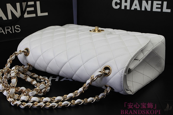 シャネル CHANEL マトラッセライン キャビアスキン ショルダーバッグ ホワイト×ゴールド金具 A1113