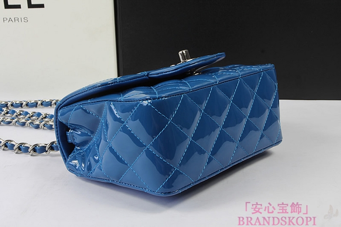 シャネルミニマトラッセ チェーンショルダーバッグ ブルー×シルバー金具 エナメル A1115