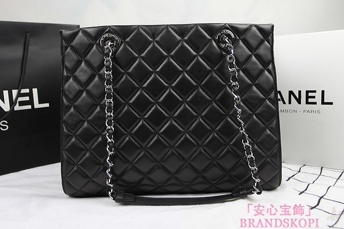 シャネル CHANEL マトラッセライン ラムスキン ショルダーバッグ ブラックA94042