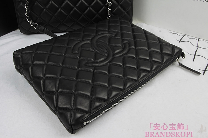 シャネル CHANEL マトラッセライン ラムスキン ショルダーバッグ ブラックA94042