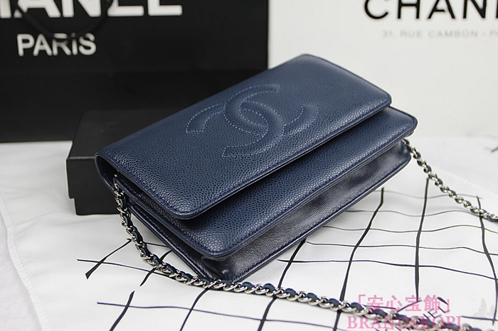 シャネル　CHANEL　チェーンウォレット　キャビアスキン　ココマーク　ネイビー　シルバー金具　A48654