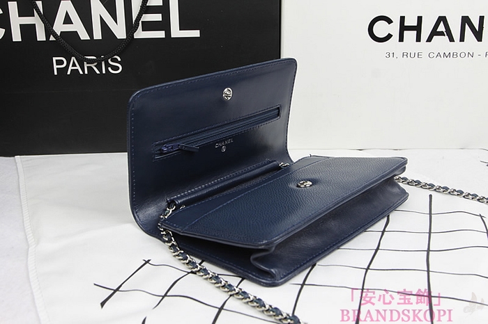 シャネル　CHANEL　チェーンウォレット　キャビアスキン　ココマーク　ネイビー　シルバー金具　A48654