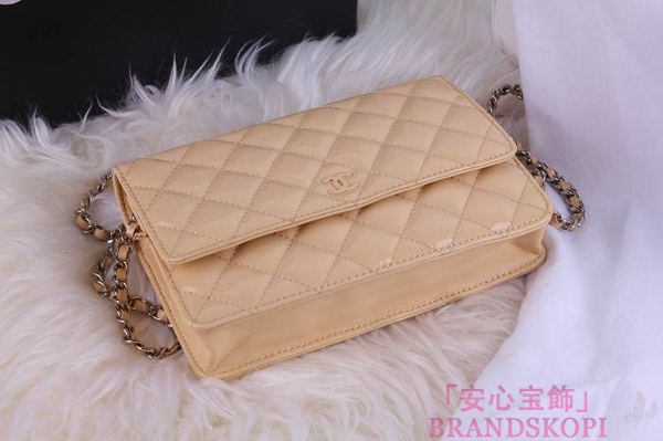 CHANEL(シャネル)/チェーンウォレット/ショルダーバッグ/べージュ/エナメル/A33814-16