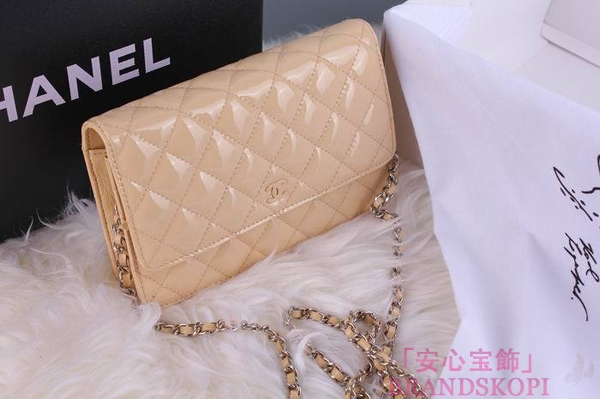 CHANEL(シャネル)/チェーンウォレット/ショルダーバッグ/べージュ/エナメル/A33814-16
