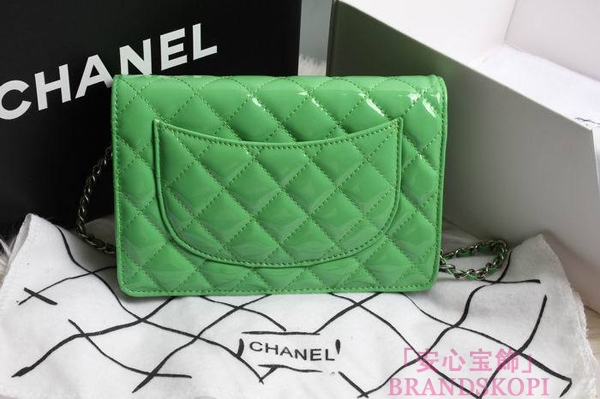 CHANEL(シャネル)/チェーンウォレット/ショルダーバッグ/ライトグリーン/エナメル/A33814-12