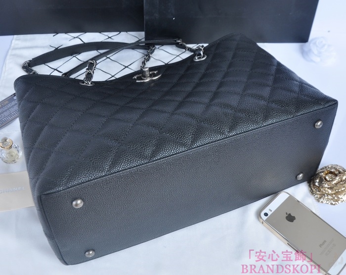 シャネル CHANEL キャビアスキン トートバッグ ブラック＆ヴィンテージ金具 A90454-2