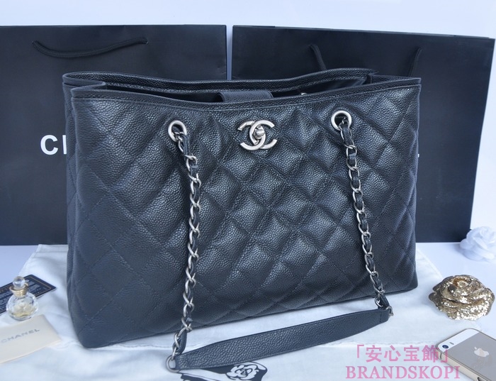 シャネル CHANEL キャビアスキン トートバッグ ブラック＆ヴィンテージ金具 A90454-2