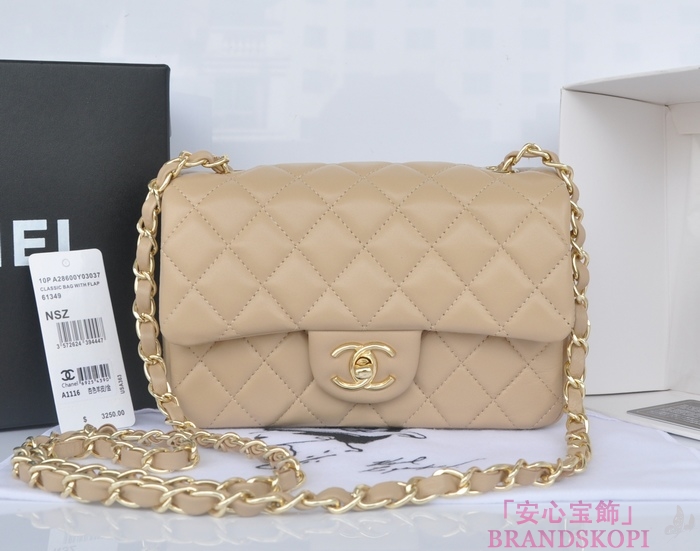 シャネル CHANEL マトラッセライン ラムスキン ショルダーバッグ ライトブラウン  A1116-13