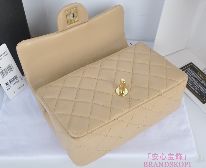 シャネル CHANEL マトラッセライン ラムスキン ショルダーバッグ ライトブラウン  A1116-13