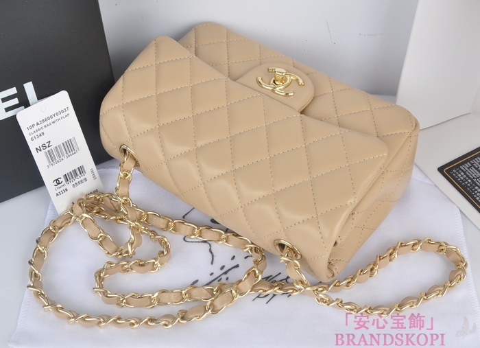 シャネル CHANEL マトラッセライン ラムスキン ショルダーバッグ ライトブラウン  A1116-13