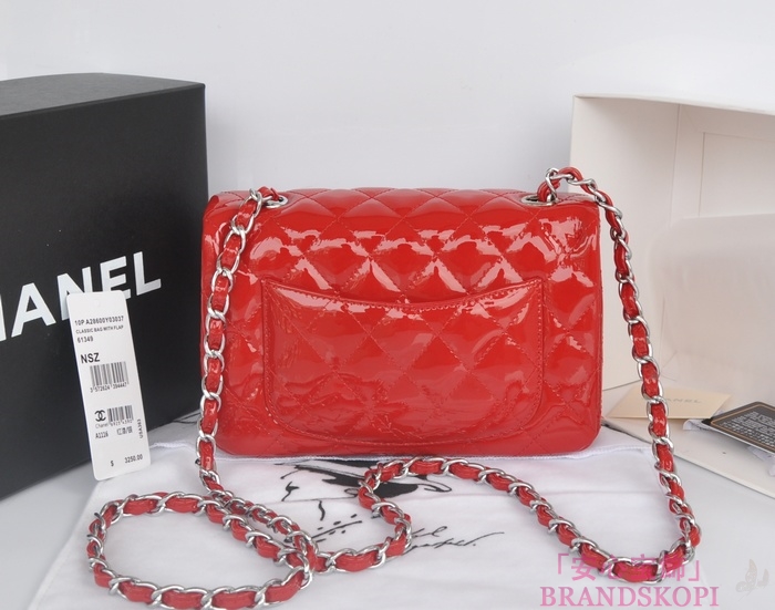 シャネル CHANEL マトラッセライン エナメル ショルダーバッグ レッド A1116-10