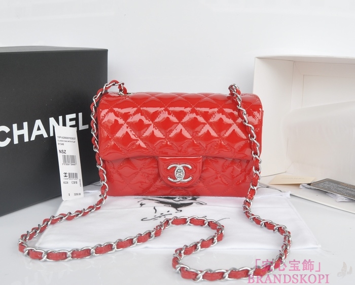 シャネル CHANEL マトラッセライン エナメル ショルダーバッグ レッド A1116-10