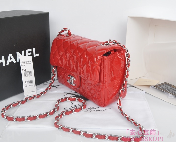 シャネル CHANEL マトラッセライン エナメル ショルダーバッグ レッド A1116-10