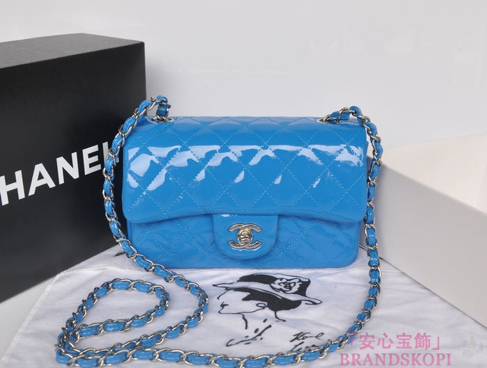 シャネル CHANEL マトラッセライン エナメル ショルダーバッグ ライトブルー A1116-9