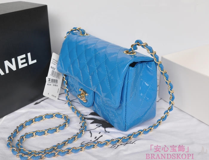 シャネル CHANEL マトラッセライン エナメル ショルダーバッグ ライトブルー A1116-9