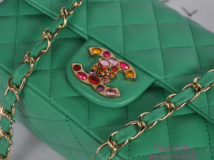 シャネル CHANEL マトラッセライン ラムスキン カラーストーン ショルダーバッグ ライトグリーン＆シャンパンゴールド A49258-2