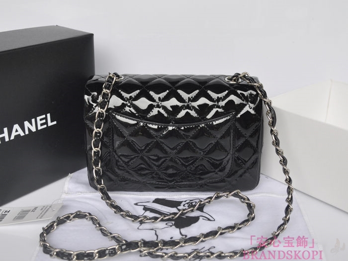 シャネル CHANEL マトラッセライン エナメル ショルダーバッグ ブラック A1116-6