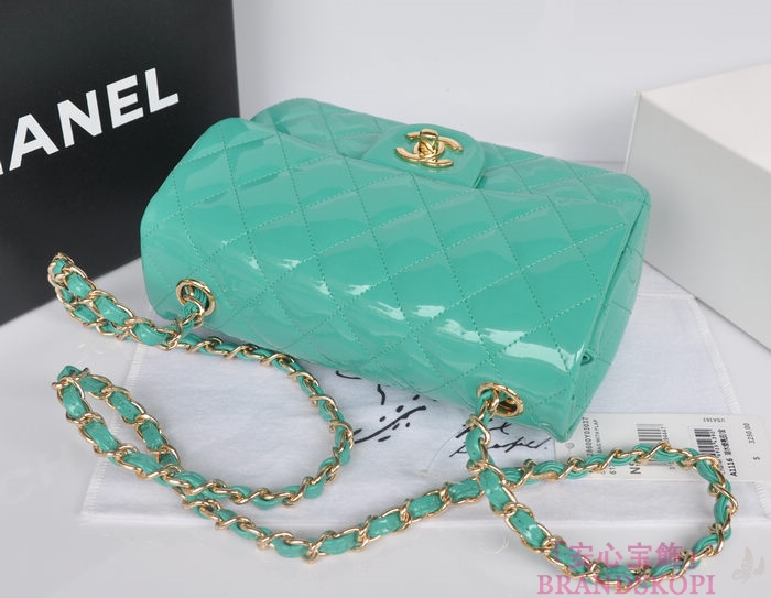 シャネル CHANEL マトラッセライン エナメル ショルダーバッグ ライトグリーン A1116-5
