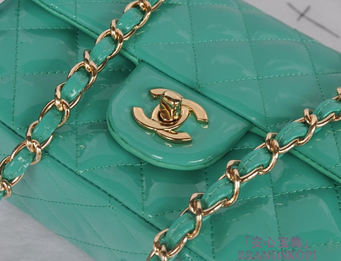 シャネル CHANEL マトラッセライン エナメル ショルダーバッグ ライトグリーン A1116-5