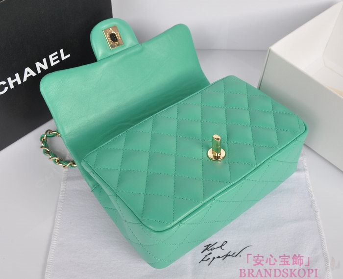 シャネル CHANEL マトラッセライン ラムスキン ショルダーバッグ ライトグリーン A1116-2