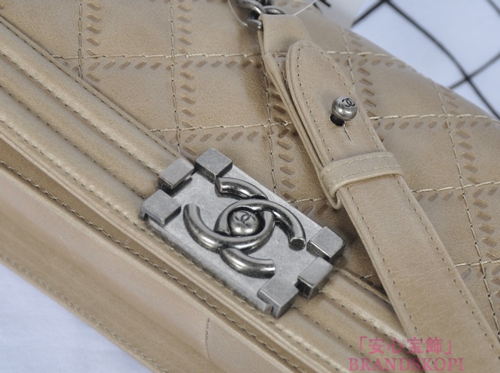 シャネル CHANEL ラムスキン ショルダーバッグ ビソーネ A66381-1