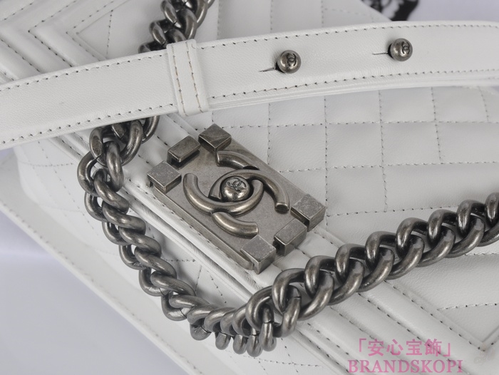 シャネル チェーンショルダーバッグ ボーイシャネル マトラッセ ココマーク A90191-5 CHANEL バッグ