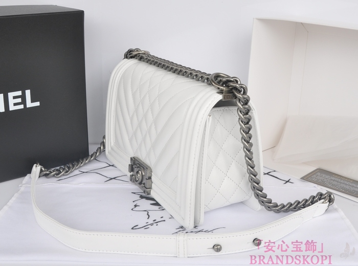 シャネル チェーンショルダーバッグ ボーイシャネル マトラッセ ココマーク A90191-5 CHANEL バッグ
