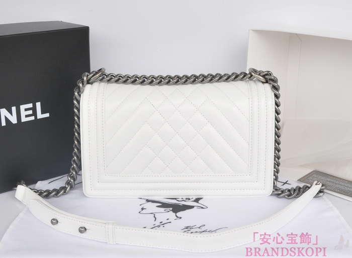 シャネル チェーンショルダーバッグ ボーイシャネル マトラッセ ココマーク A90191-5 CHANEL バッグ