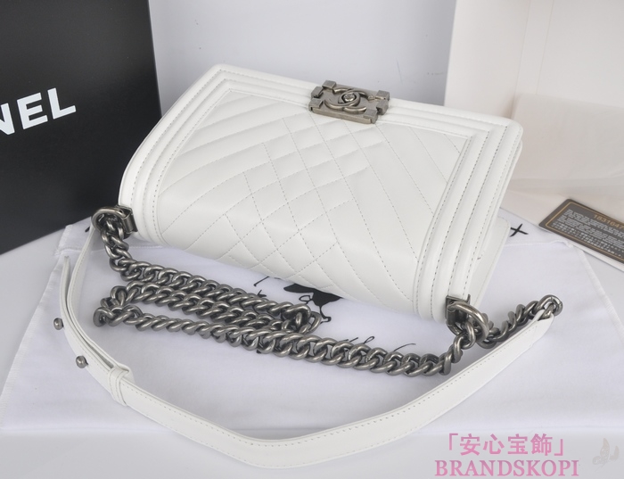 シャネル チェーンショルダーバッグ ボーイシャネル マトラッセ ココマーク A90191-5 CHANEL バッグ
