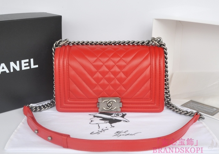 シャネル チェーンショルダーバッグ ボーイシャネル マトラッセ ココマーク A90191-4 CHANEL バッグ