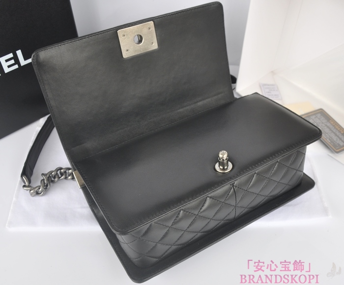 シャネル チェーンショルダーバッグ ボーイシャネル マトラッセ ココマーク A90191 CHANEL バッグ