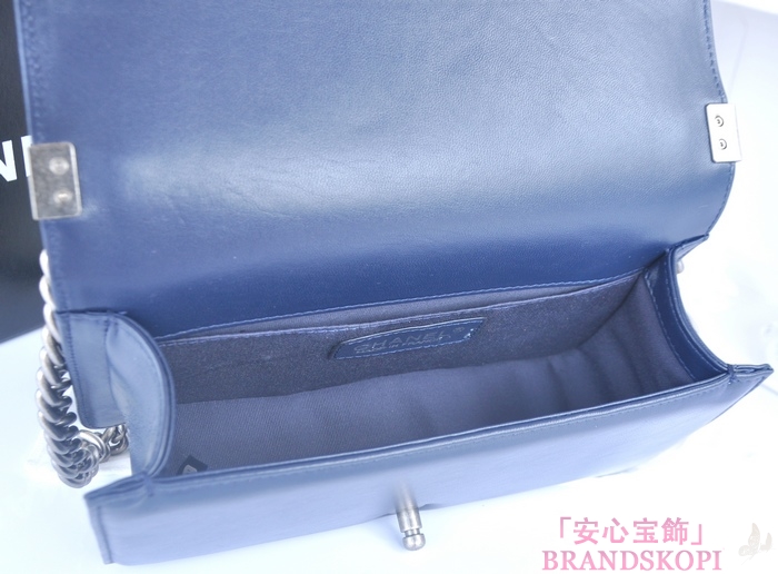 CHANEL  シャネル ボーイシャネル　ローズフォンセ ビジューデザイン A67086-12 ヴィンテージ金具