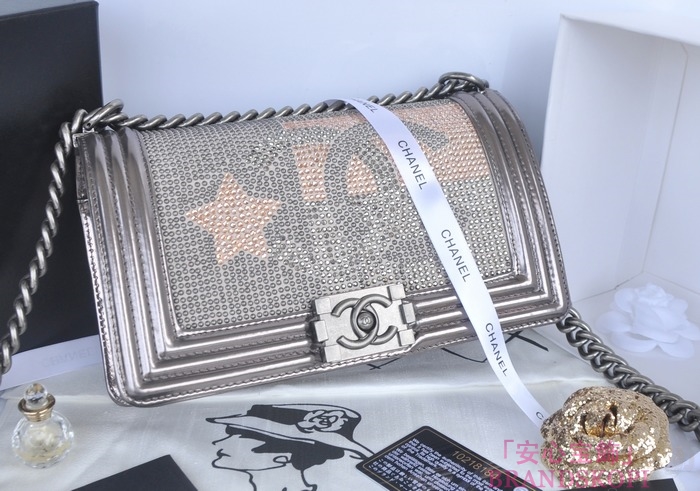 CHANEL  シャネル ボーイシャネル　ローズフォンセ ビジューデザイン A67086-11 ヴィンテージ金具