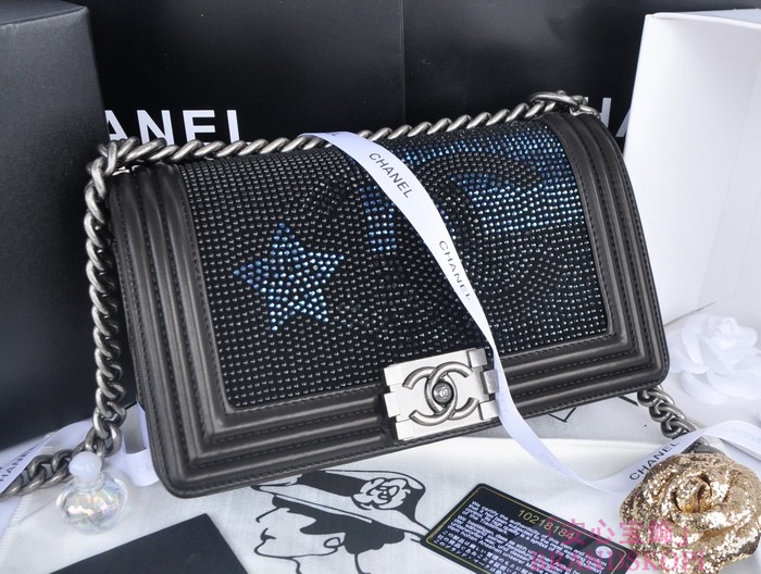 CHANEL  シャネル ボーイシャネル　ローズフォンセ ビジューデザイン A67086-10 ヴィンテージ金具