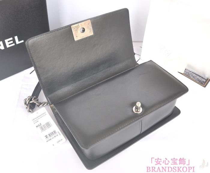 CHANEL  シャネル ボーイシャネル　ローズフォンセ ビジューデザイン A67086-9 ヴィンテージ金具