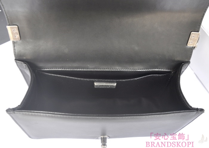 CHANEL　シャネル　ボーイシャネル チェーンショルダーバッグ　マトラッセ　A67086-7 ヴィンテージ金具