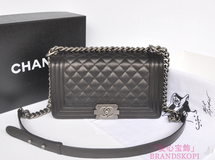 CHANEL　シャネル　ボーイシャネル チェーンショルダーバッグ　マトラッセ　A67086-2 ヴィンテージ金具