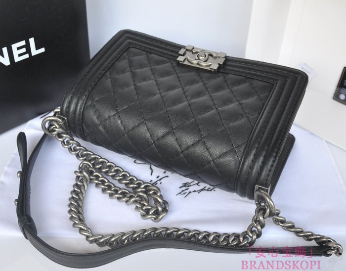 CHANEL　シャネル　ボーイシャネル チェーンショルダーバッグ　マトラッセ　A67086-1 ヴィンテージ金具