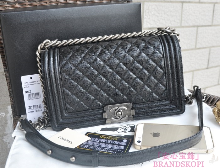 CHANEL　シャネル　ボーイシャネル チェーンショルダーバッグ　マトラッセ　A67086 ヴィンテージ金具