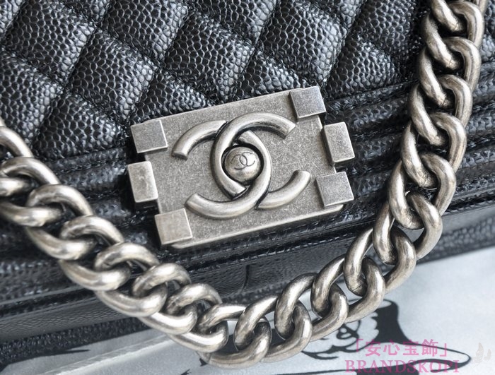 CHANEL　シャネル　ボーイシャネル チェーンショルダーバッグ　マトラッセ　A67086 ヴィンテージ金具