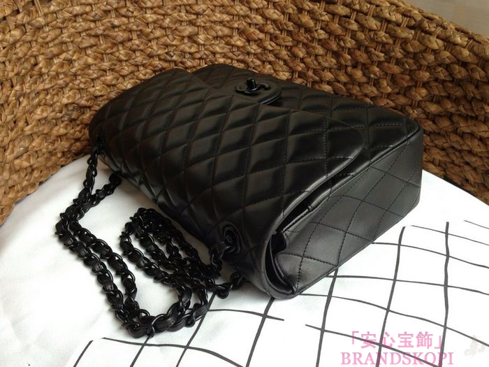 CHANEL(シャネル) マトラッセ Wフラップ チェーンバッグ ラムスキン A1113/A1112 黒 ブラック金具