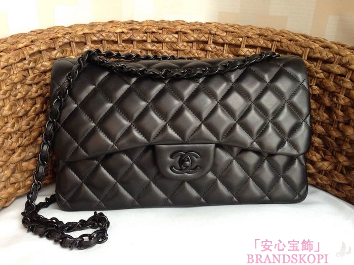 CHANEL(シャネル) マトラッセ Wフラップ チェーンバッグ ラムスキン A1113/A1112 黒 ブラック金具