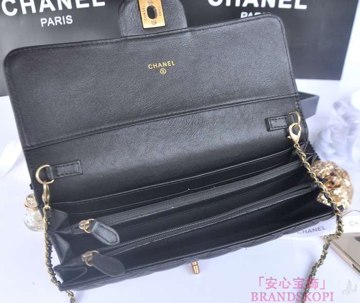 シャネル CHANEL マトラッセライン A50041-6 バッグ ショルダーバッグ レディース ブラック ラムスキン クラッチ
