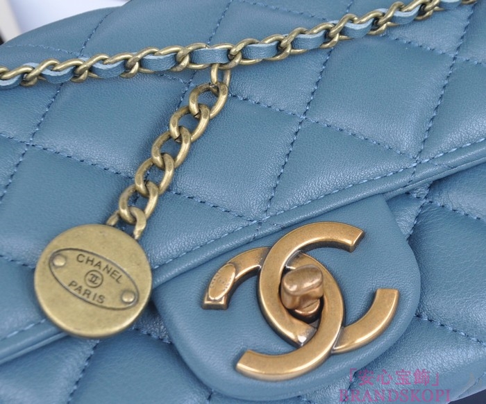 シャネル CHANEL マトラッセライン A50041-4 バッグ ショルダーバッグ レディース ライトブルー ラムスキン クラッチ