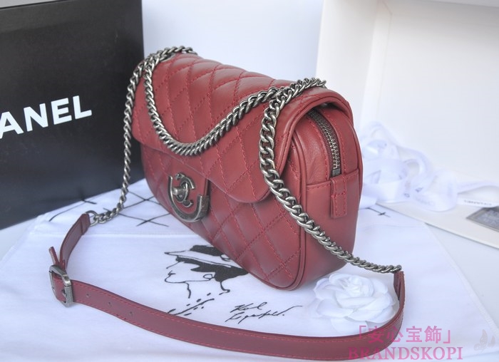 CHANEL/シャネル 金具付きチェーンショルダーバッグ レッド×シルバーアンティーク  A67824-2