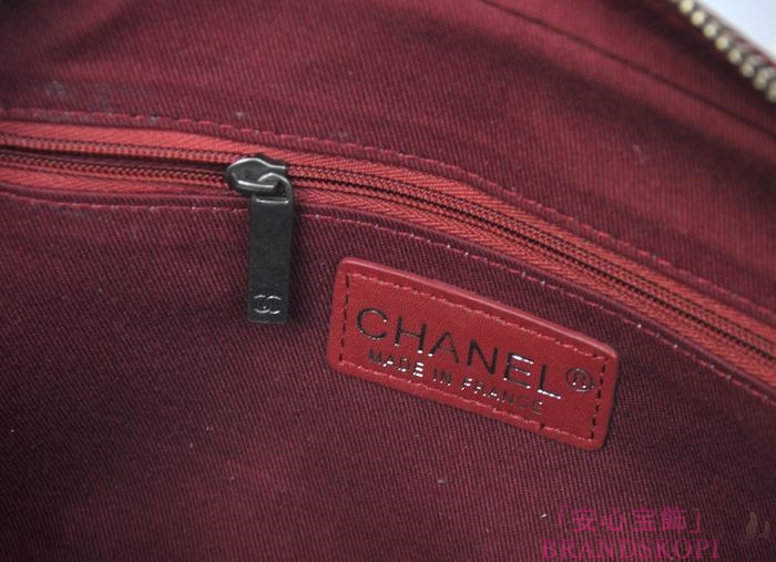 CHANEL/シャネル 金具付きチェーンショルダーバッグ レッド×シルバーアンティーク  A67824-2