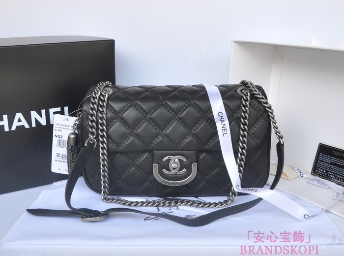 CHANEL/シャネル 金具付きチェーンショルダーバッグ 黑×シルバーアンティーク  A67824