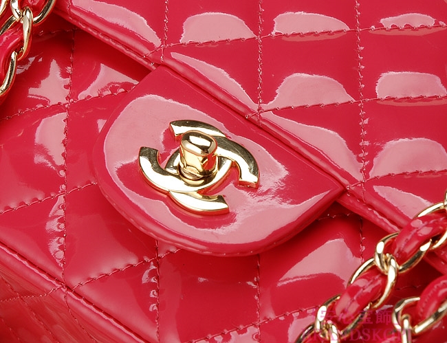 CHANEL/シャネル 金具付きチェーンショルダーバッグ ピンク×シルバー金具 /ゴールド金具 CH042107